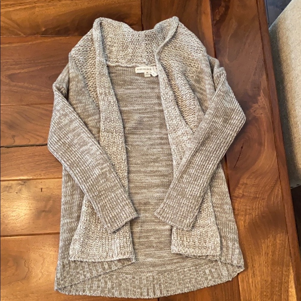 Grey knitted sweater!